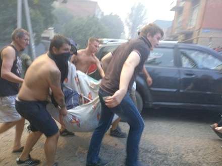 При пожаре в Ростове-на-Дону пострадали 25 человек
