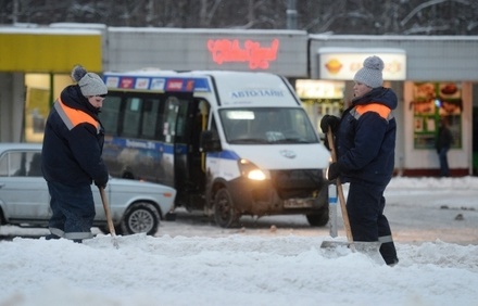 В связи с непогодой в Москве депутаты пересели на общественный транспорт
