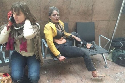 СМИ сообщают о 17 жертвах и десятках раненных при взрывах в аэропорту Брюсселя