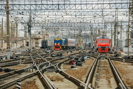 Движение пригородных поездов Курского направления восстановлено
