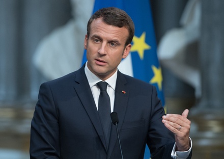 Президент Франции предложил реформировать ЕС и создать парламент еврозоны