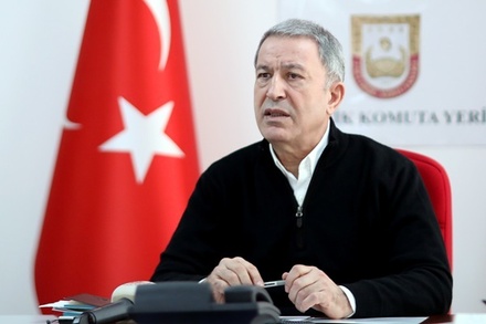 Глава Минобороны Турции намерен обсудить с Шойгу ситуацию с «зерновой сделкой»
