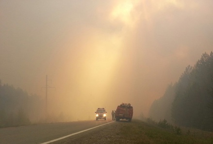Жителей двух посёлков в Свердловской области готовят к эвакуации из-за лесного пожара