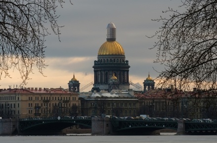 Заксобрание Петербурга 17 мая обсудит референдум по Исаакиевскому собору
