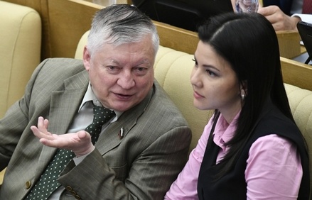 Депутаты Госдумы отказались от поездок в США из-за ситуации с Юмашевой