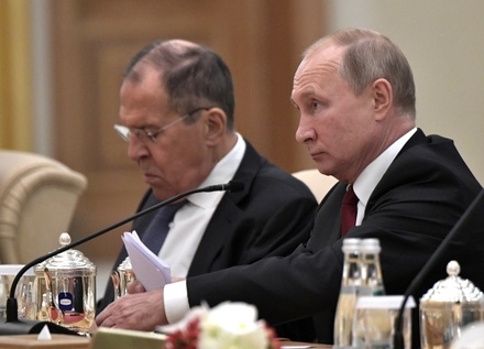 Правительство Великобритании раскрыло суть санкций против Путина и Лаврова