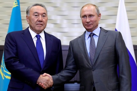 Путин поздравил Назарбаева с годовщиной установления дипотношений РФ и Казахстана
