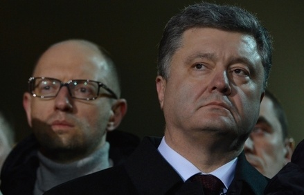 На Украине назвали мышиной вознёй призыв Порошенко к Яценюку уйти в отставку 