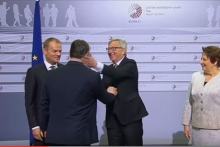 Глава Еврокомиссии дал пощечину премьер-министру Венгрии