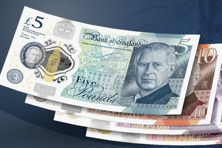 Банк Англии представил новые банкноты с Карлом III
