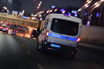 РЕН ТВ: участников «голой вечеринки» в Москве доставили в полицию