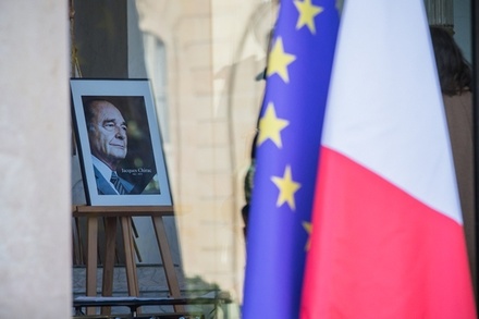 В Париже началась церемония прощания с Жаком Шираком
