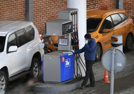 ФАС усилила контроль за ценами на бензин в регионах России