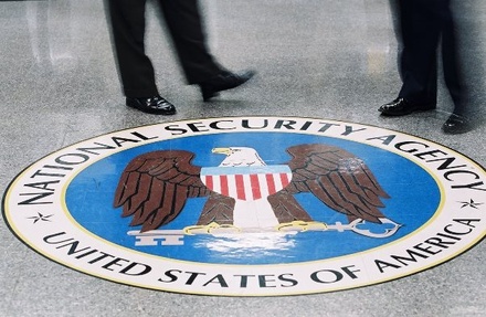 Американку обвинили в утечке секретных данных АНБ
