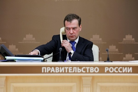 Медведев обсудил конфликт в Нагорном Карабахе со своим армянским коллегой