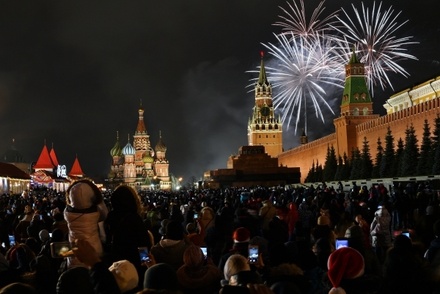 Власти Москвы ограничат вход на Красную площадь 31 декабря