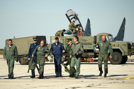 Сербия заявила о готовности проводить масштабные военные учения с Россией