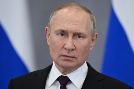 Владимир Путин поручил унифицировать преподавание истории родного края в школах