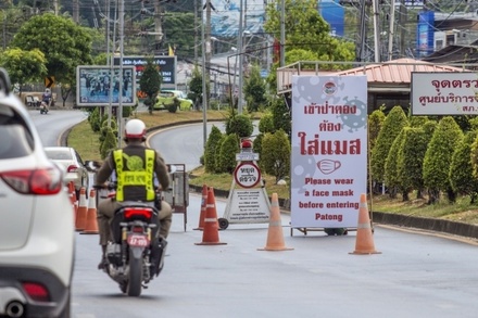 Таиланд объявил план открытия основных курортов для привитых туристов