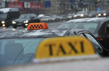 Таксисты по всей стране устроят забастовку против агрегаторов