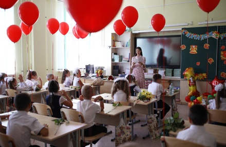 Учебный год в российских школах начнётся в традиционном формате