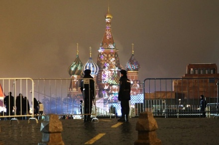 Около 15 тыс. силовиков обеспечат общественный порядок в период праздников в Москве