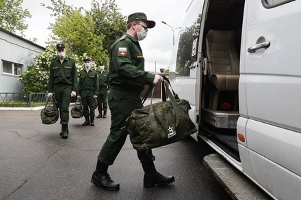 В Комитете солдатских матерей сообщили о несоблюдении военкоматами мер безопасности по коронавирусу