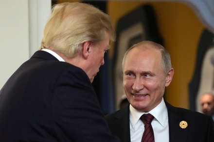 CNN сообщил о желании Трампа поговорить с Путиным с глазу на глаз
