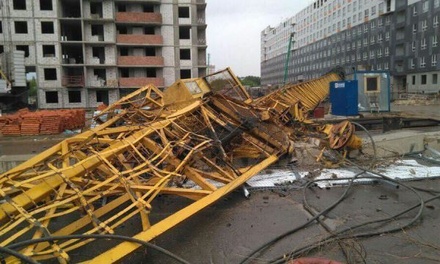 СМИ сообщили об 11 жертвах урагана в Москве