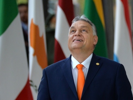 Премьер Венгрии Виктор Орбан объявил о победе на выборах