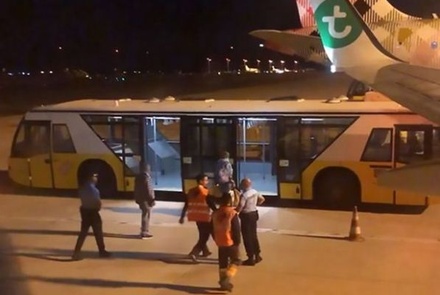 В Португалии экстренно посадили самолёт из-за вонючего пассажира