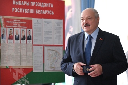 Лукашенко назвал себя «пока живым»