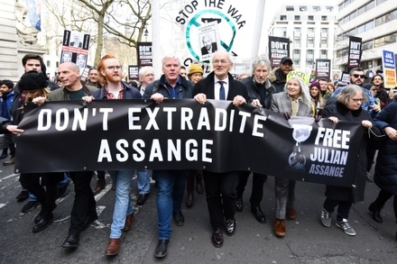 Суд в Лондоне отказался освободить Джулиана Ассанжа под залог