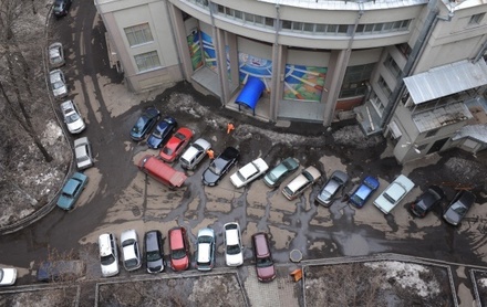 Ликсутов заявил, что платной парковки во дворах Москвы никогда не будет