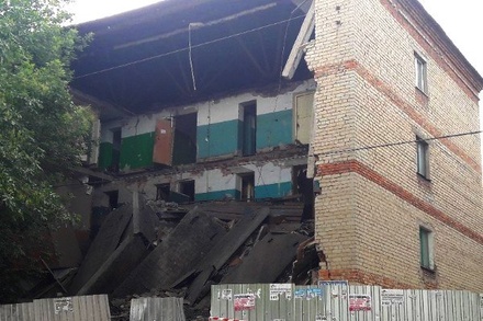 В Пензе обрушилась стена общежития
