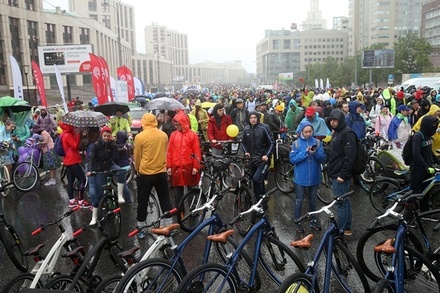 В Москве началась любительская велогонка «Садовое кольцо»