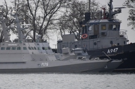НАТО призывает Россию срочно освободить украинских моряков