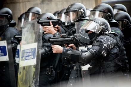Число пострадавших на протестах в Барселоне превысило 60