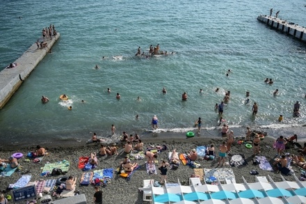 СМИ сообщили об ажиотажном спросе на отдых в Крыму и на Кубани