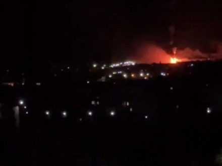 ВС Украины нанесли удар по нефтебазе в городе Ровеньки в ЛНР