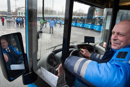 Ликсутов рассказал о дефиците водителей общественного транспорта в Москве