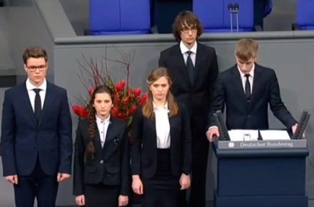 Депутат ГД пожаловался в Генпрокуратуру на речь российского школьника в Бундестаге