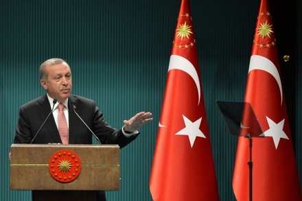 Эрдоган перевёл командование вооружёнными силами на себя