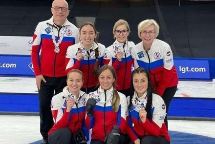Российские кёрлингистки завоевали серебро чемпионата мира в Канаде