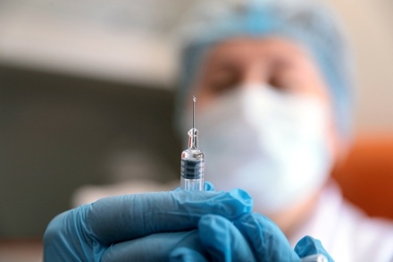 Сергей Собянин назвал сроки пострегистрационных испытаний вакцины от COVID-19