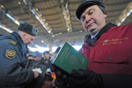 Гражданам стран СНГ запретили въезжать в Россию без загранпаспортов