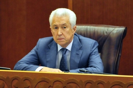 Глава Дагестана Владимир Васильев отправил в отставку правительство республики