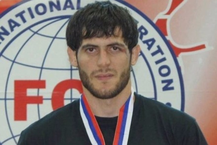 Адвокат разыскиваемого бойца ММА из Чечни объяснил, почему его отпустили после задержания