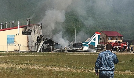 Экипаж аварийно севшего в Бурятии Ан-24 передал сигнал бедствия за 30 км от аэропорта