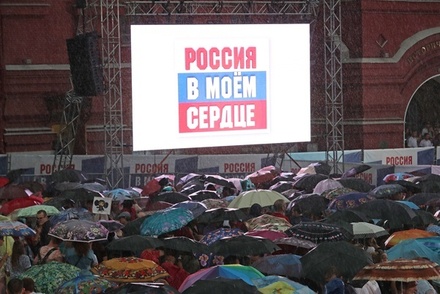Полиция насчитала 30 тысяч зрителей на концерте на Манежной площади